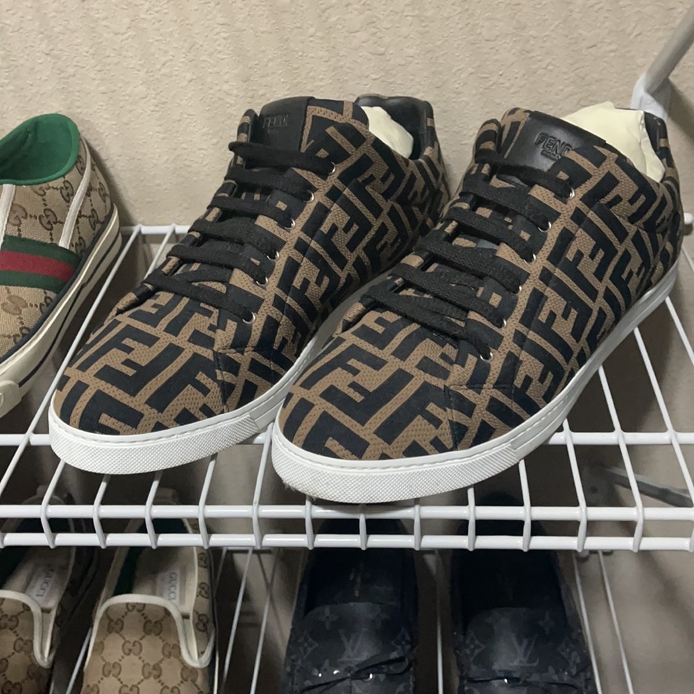 Men's Allover FF Low-Top Sneakers - Picture 2 of 4